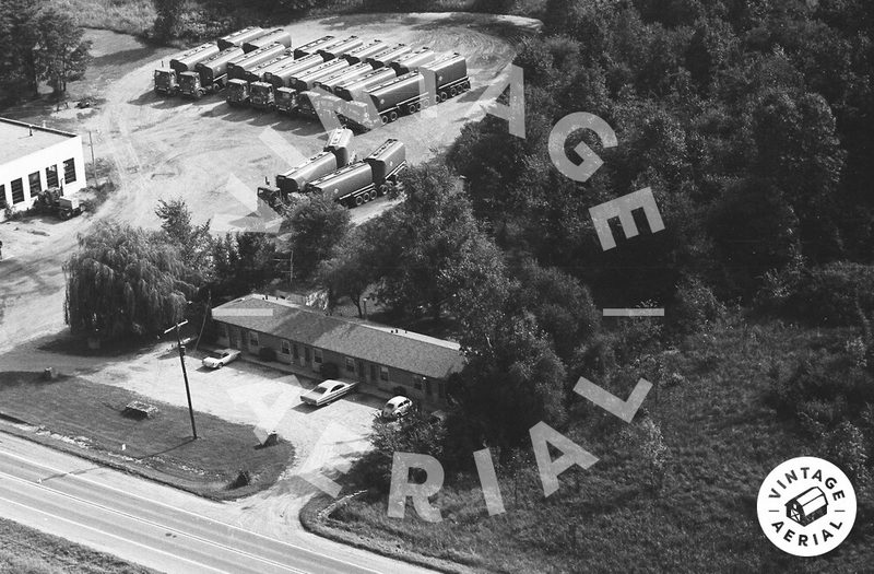Deerview Motel (Deerview Apartments, M-50 Apartments) - 1972 (newer photo)